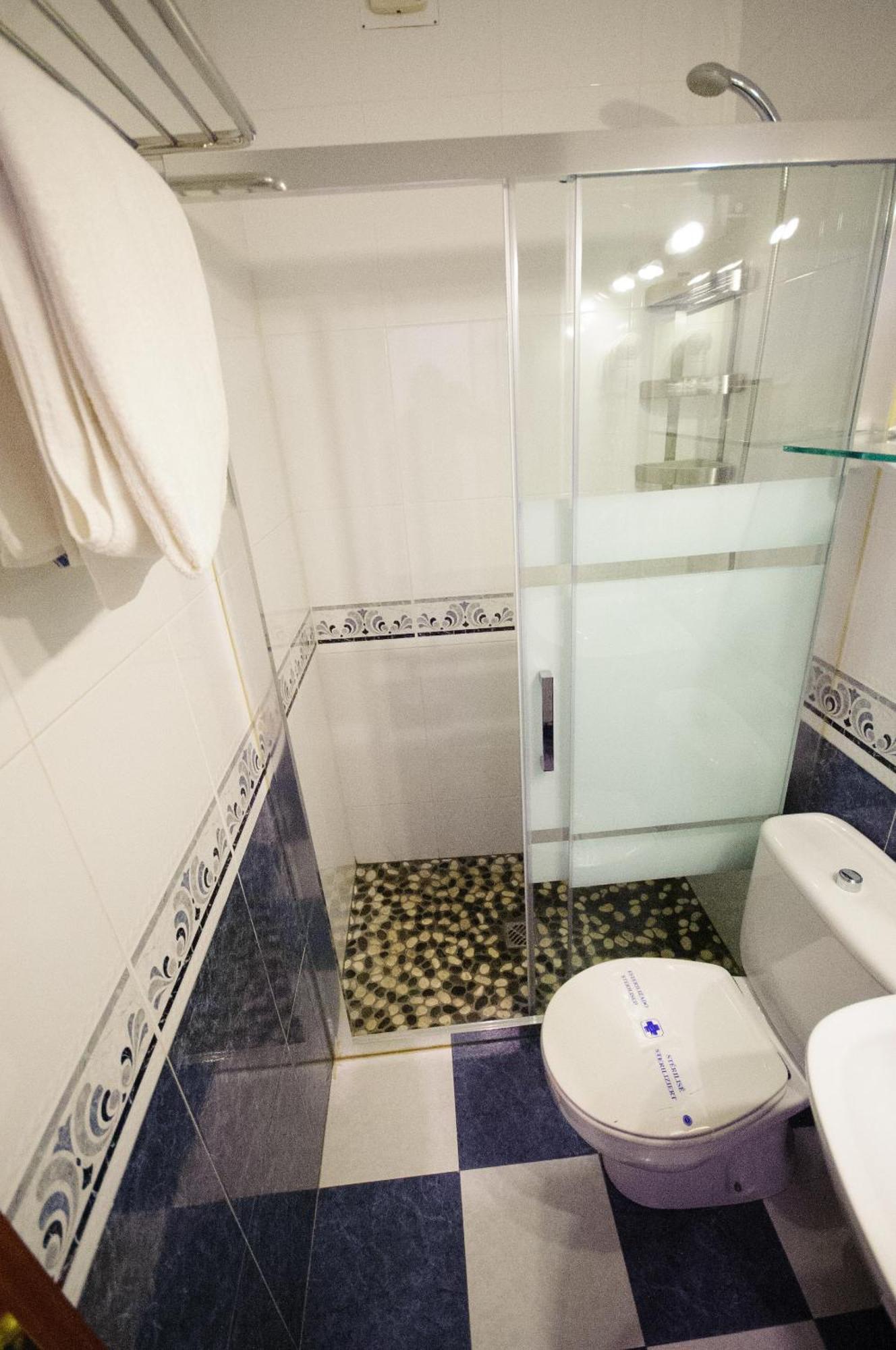 Hostal Restaurante La Trucha Бенавенте Номер фото