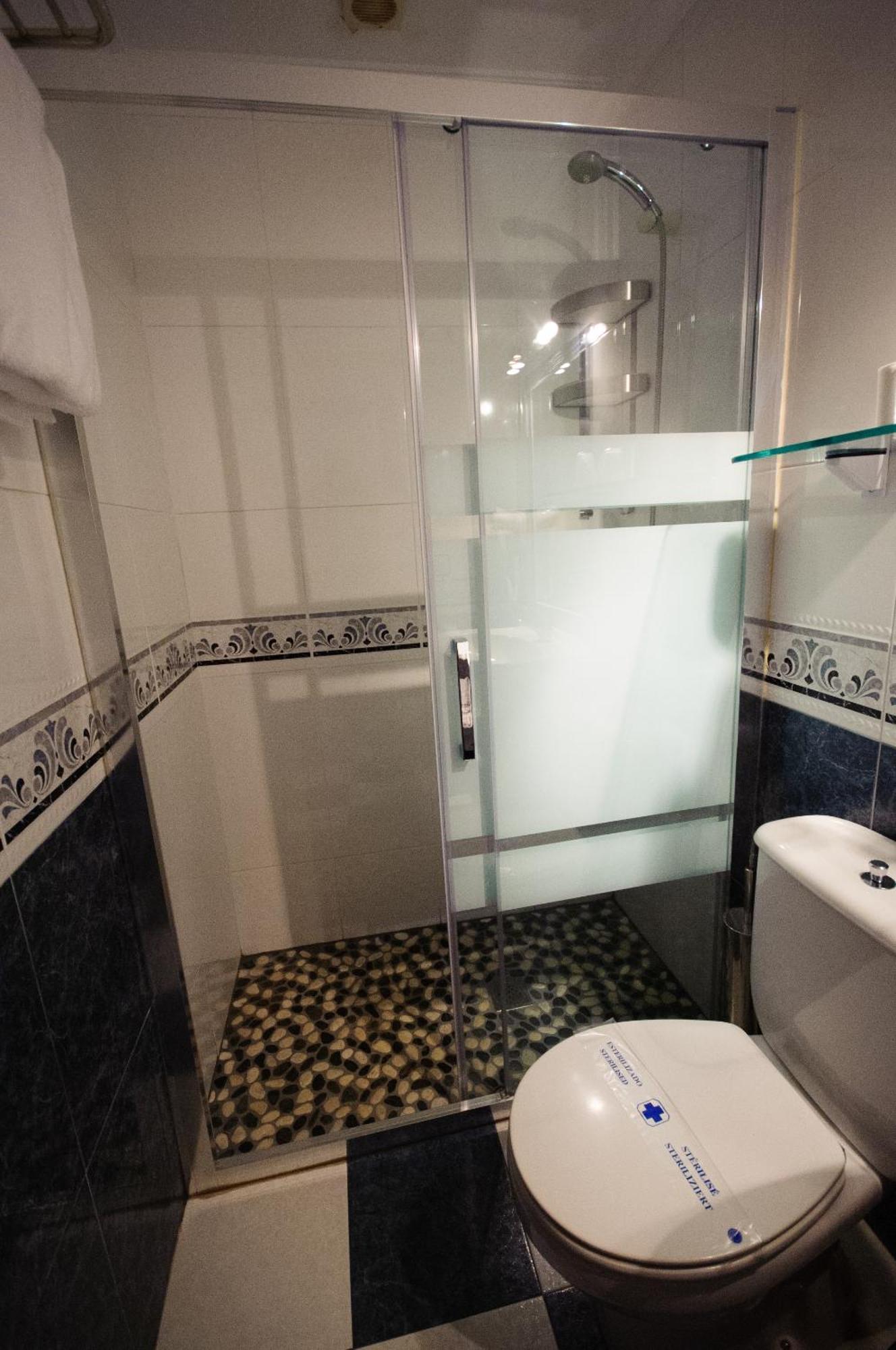 Hostal Restaurante La Trucha Бенавенте Номер фото